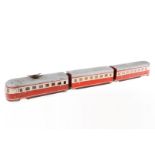 Österreichischer Triebwagen, Spur 1, elektr., 3-teilig, creme/rot, 1 Rad fehlt, LS/RS, Gesamtlänge