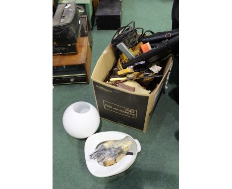 Antiques reference books, glass dome form lamp shade, archery quivers, porcelain bed pan etc. (qty)