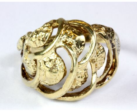 A 9ct yellow gold ring (Q.5), (approx. 4gr).