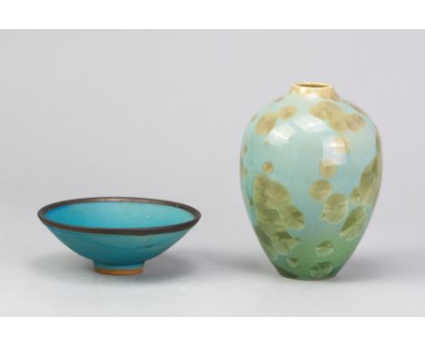 SIMON RICH (born 1949); a porcelain vase covered in crystalline glaze, impressed SR mark, height 16cm, and a small stoneware 