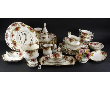 A Royal Albert Old Country Roses pattern part dinner service etc., to include various dinner plates, clock, 1980 calendar pla