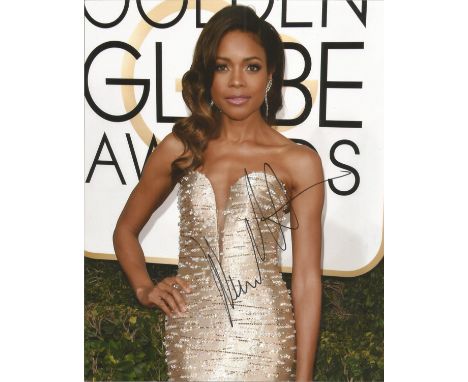 Naomie Harris signed 10x8 colour image. Image was taken from her appearance on the red carpet for the Golden Globes. Image ta