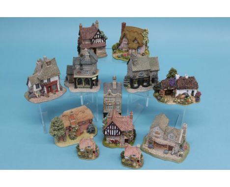 Twelve Lilliput Lane, 'Kendal Tea House', 'The Bakers Shop', 'Scotch Mist', 'The Warren', 'Tailor',  two 'Painswick Post Offi