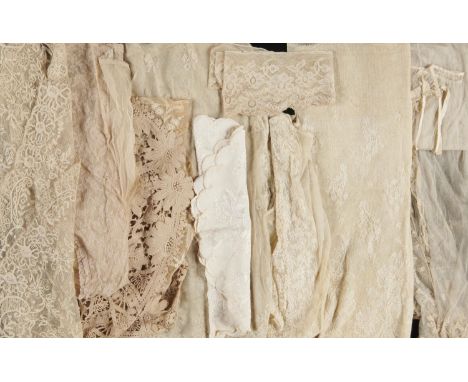 MISCELLANEOUS ANTIQUE AND EARLY 20TH C BOBBIN AND MACHINE LACE AND A LINEN SAMPLER, C1820&nbsp;sampler 26 x 18cm  A miscellan
