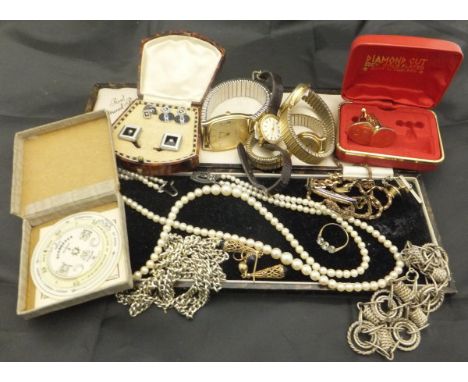 A collection of various costume jewellery to include cufflink and shirt stud set, pearl necklace, various chains, rings, etc