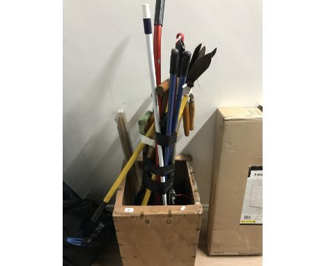 TEA CHESS & BUNDLE OF TOOLS