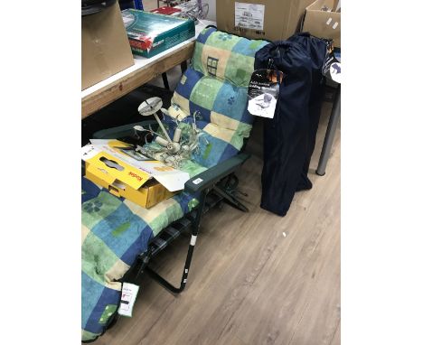 DIGITAL PICTURE FRAME , CEILING LIGHT , 2 FOLDING CHAIRS & LOUNGER