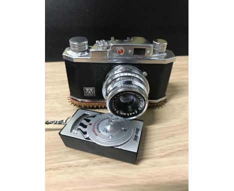HALINA CAMERA WITH LIGHT MAKER