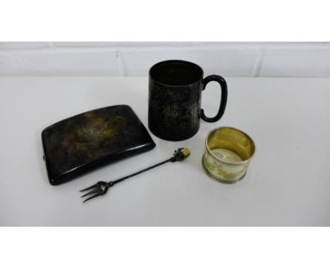 A mixed lot of silver to include a Birmingham silver Christening mug, Sheffield silver cigarette case and napkin ring and a B