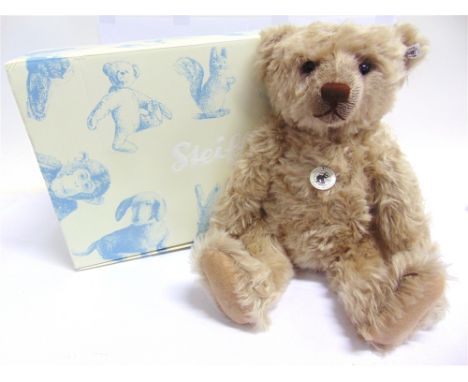 A STEIFF COLLECTOR'S TEDDY BEAR 'REPLICA 1906' (EAN 403064)  caramel, limited edition 686/750, with certificate of authentici