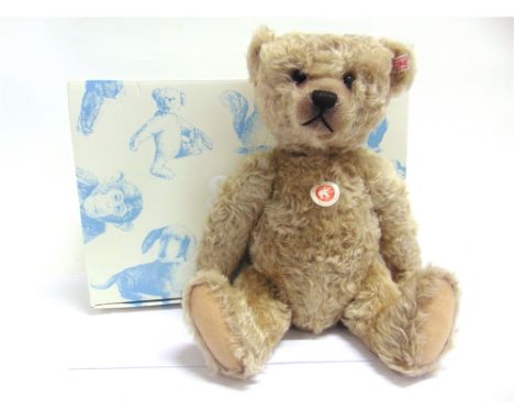 A STEIFF COLLECTOR'S TEDDY BEAR 'THEO' (EAN 036453)  grey, limited edition 620/1500, with certificate of authenticity, 45cm h