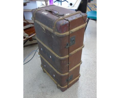 BENTWOOD TRAVELLING TRUNK