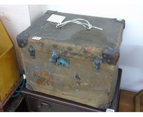 SMALL TRAVELLING TRUNK A.A. MORTON TO LID