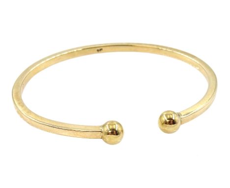 Gold bangle stamped 9ct, approx 18.9gm
