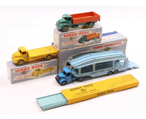 Dinky Toys boxed model group of 3 comprising No. 982 Pullmore Car Transporter, dark blue cab and chassis with light blue back