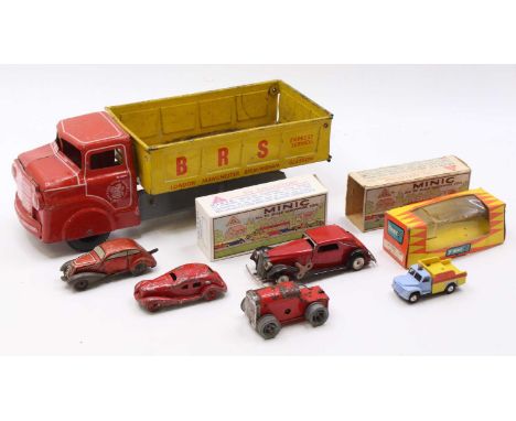 One tray containing mixed tinplate and plastic toys to include Minic, Triang, Marx etc, specific examples to include a Marx B