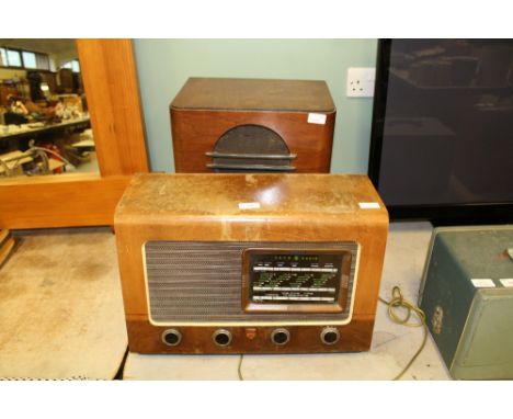2 vintage radios