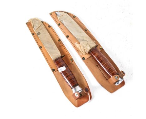 2 Vintage unused hunting knives, with leather sheaths 