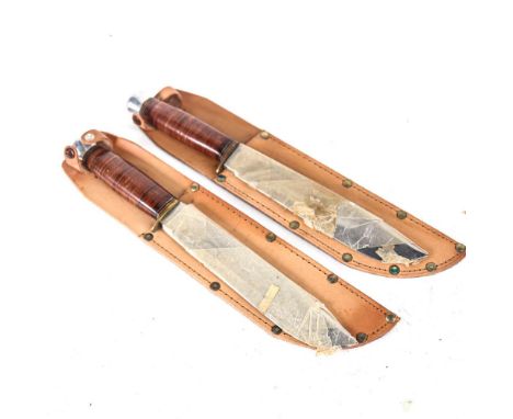 2 Vintage unused hunting knives, with leather sheaths 