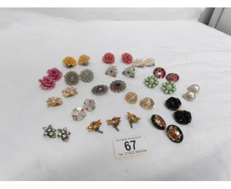 A mixed lot of vintage earrings