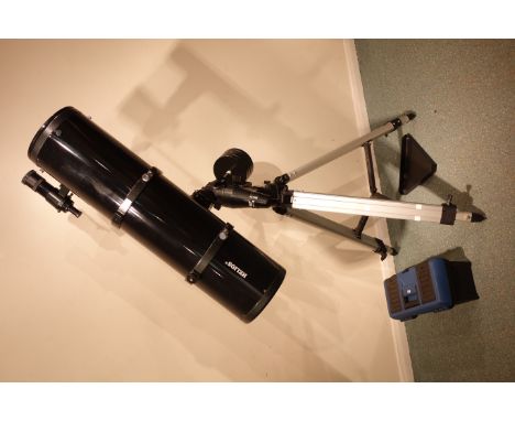 Helios Sky-Watcher 200mm reflector telescope with EQ4 mount and additional lenses on adjustable tripod stand Condition Report