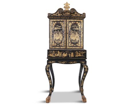 A 19TH CENTURY CHINESE EXPORT LACQUERED GEORGE III STYLE JAPANNED BLACK AND GILT LADY'S DRESSING CHEST, in the form of a Chin