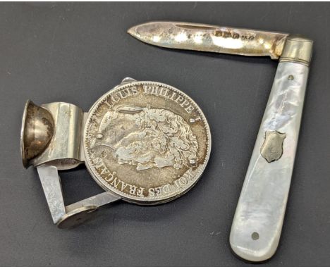 A Silver Cheroot Cutter, made with a five-francs Coin, dated 1847 Louis Philippe Roi des Francais, together with a silver Poc