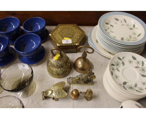An Eastern hexagonal shaped trinket box together with sic various brass items to include a vesta case in the form of a fly