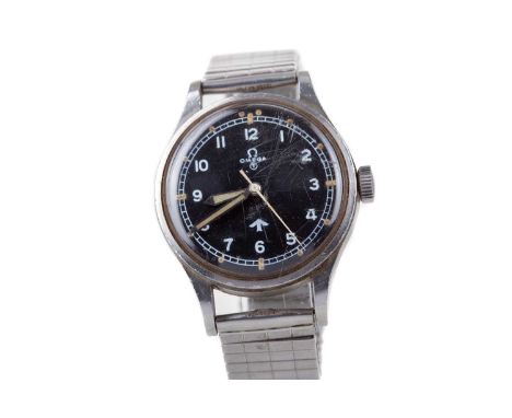 GENTLEMAN'S OMEGA MILITARY STAINLESS STEEL MANUAL WIND WRIST WATCH,the round black dial with Arabic hour markers, outer railr