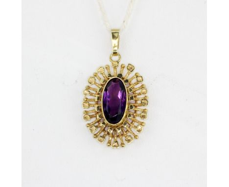 A 9ct yellow gold amethyst set pendant, with replacement bail, L. 3.5cm, approx. 5.4gr.&nbsp;