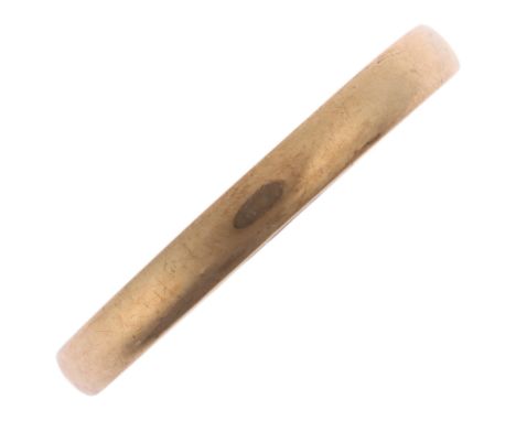 A 9ct gold wedding band ring, indistinct maker, London 1981, band width 2.8mm, size W, 1.3g . Condition Report:Ring has sever
