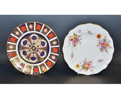 A Royal Crown Derby Imari 1128 pattern dinner plate, second quality; a Posie pattern shaped circular plate, first (2)