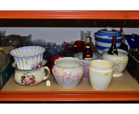 FIVE BOXES AND LOOSE CERAMICS, GLASSWARE, ETC, including assorted plant pots and jardinières, drinking glasses, vases, jugs, 