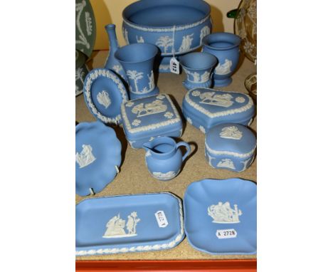 WEDGWOOD BLUE JASPERWARES, comprising footed bowl, diameter 20.5cm x height 13cm, four small vases tallest 13cm, covered hear