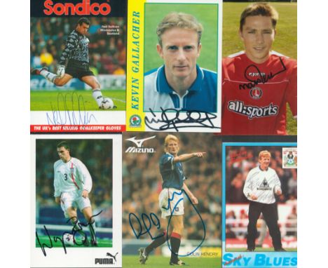 Football collection 6 signed colour 6x4 inch photos include Gordon Strachan, Colin Hendry, Matt Holland, Wayne Bridge, Kevin 