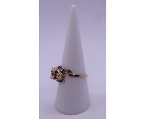 9ct gold emerald, sapphire &amp; ruby set leopard ring - Size P