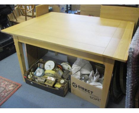 A modern Ercol dining table with extra leaf and five Ercol chairs Location: LAF 