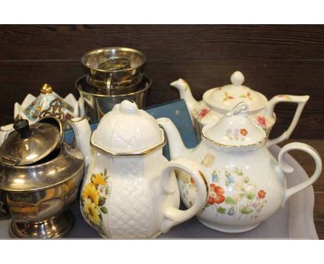 MIXED LOT OF CERAMICS, PLATED WARE AND OTHER COLLECTABLES
including 6 teapots, boxed Royal Worcester examples, glass dishes, 