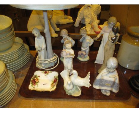 Nao Lamp and 4 Figures, 4 Other Figures and a Dish 