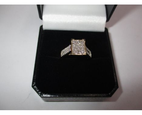 9ct Gold Diamond Art Deco Style Ring 