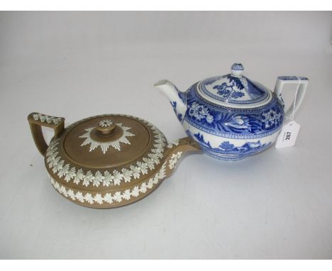 Spode and Wedgwood Fallow Deer Teapots 