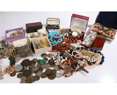 Collection of costume jewellery and watches, to include gentlemans Rotary watch, ladies Kelex watch, necklaces, brooches, bad