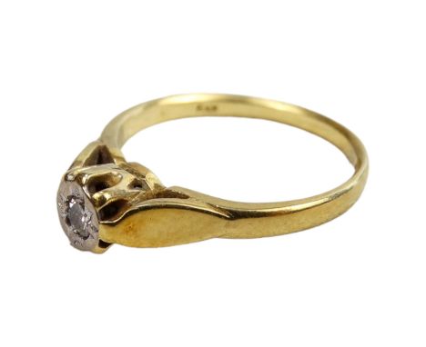 An 18ct gold single stone diamond ring - size K, 2.7g