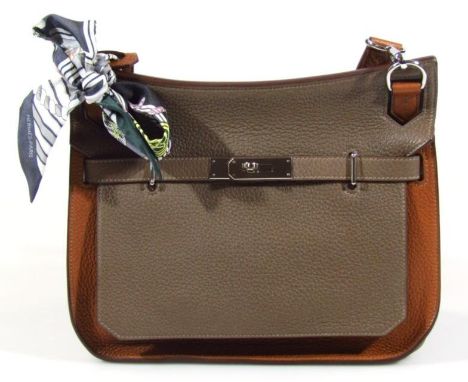 A Hermes Taurillon Clemence two coloured shoulder bag, with shoulder strap and silk add on, with outer box, box for addition,