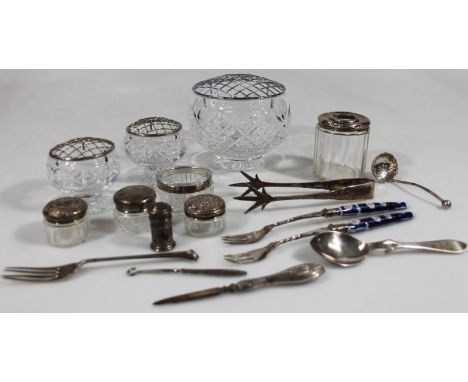 Various cut glass silver, etc., dressing table items, flatware, hair pot, rose bowl 11cm high, etc. (a quantity)