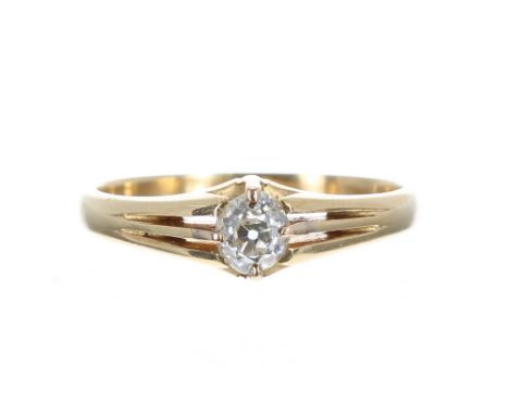 Gentleman's 18ct oval old-cut solitaire diamond ring, 0.50ct approx, clarity SI, colour I-J, 3.7gm, ring size S-  **box