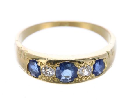 18ct sapphire and diamond five stone ring, 3.5gm, ring size N 