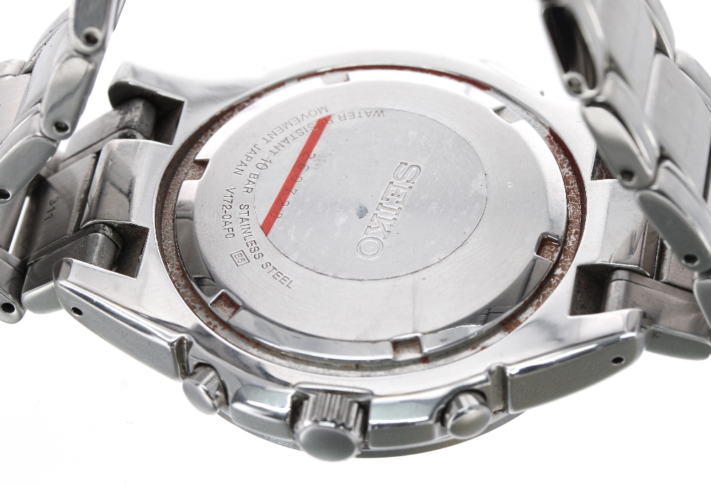 seiko v172 solar chronograph
