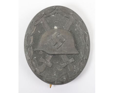 WW2 German Gold Grade Wound Badge, un-marked late war solid zinc gold grade wound badge which sadly has lost all of its finis
