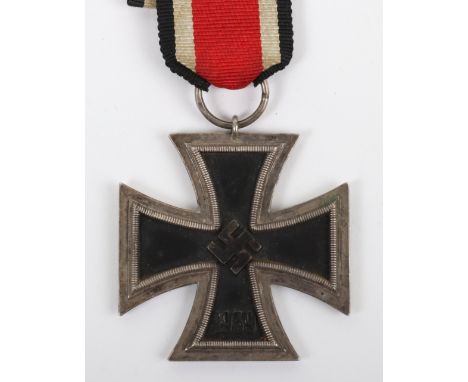 WW2 German 1939 Iron Cross 2nd Class by AG Gold Hanau (25), the cross has a magnetic core. Ring is stamped with maker number 